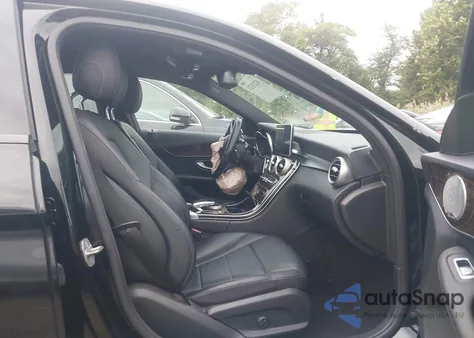 2018 Mercedes-Benz C 300 4Matic from USA, damaged, VIN 55SWF4KB1JU258334